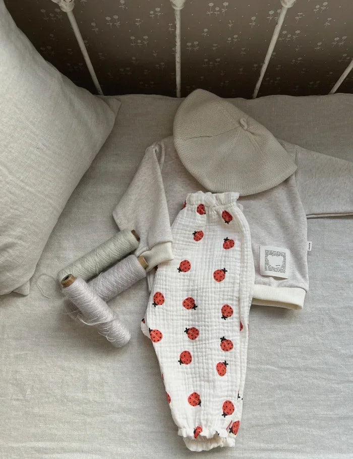 Sajo™ Organic Cotton Baby Pants – Soft Muslin Bottoms for Newborns & Toddlers